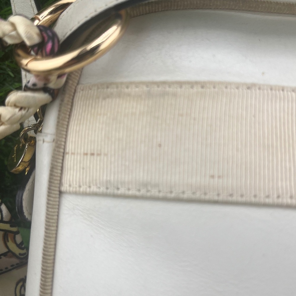 Salvatore Ferragamo Ivory Leather Vara Bow Camera Crossbody Gold Hardware Italy - Picture 13 of 16